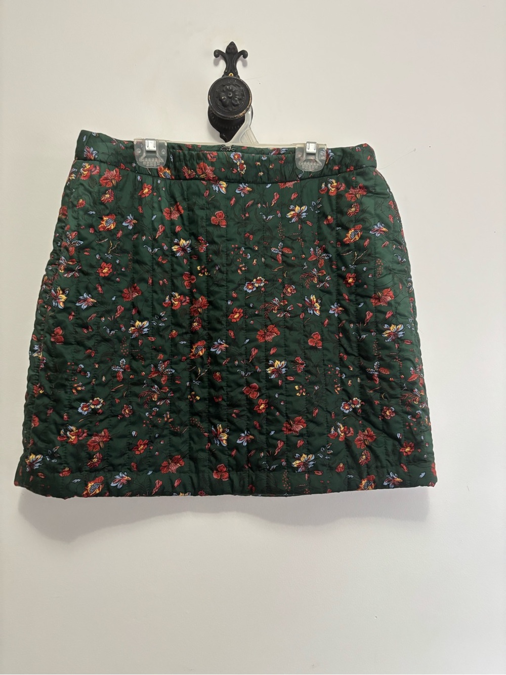 Quilted Floral Mini Skirt in Dark Green